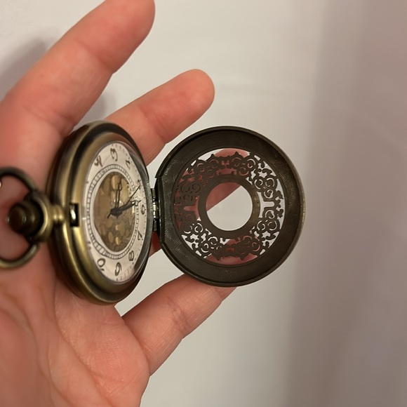 Gold Bronze Pocket Watch - Picture 8 of 8